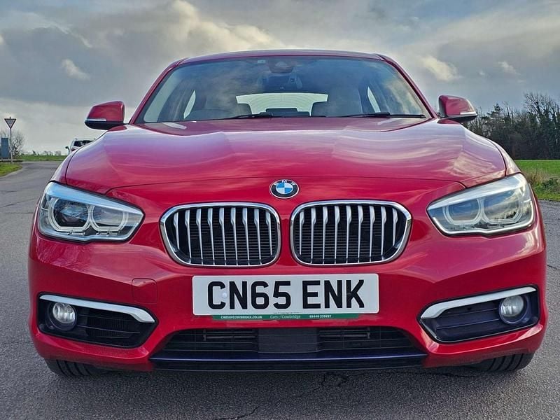 Used BMW 118 Comfort Edition 2015 Red Hatchback