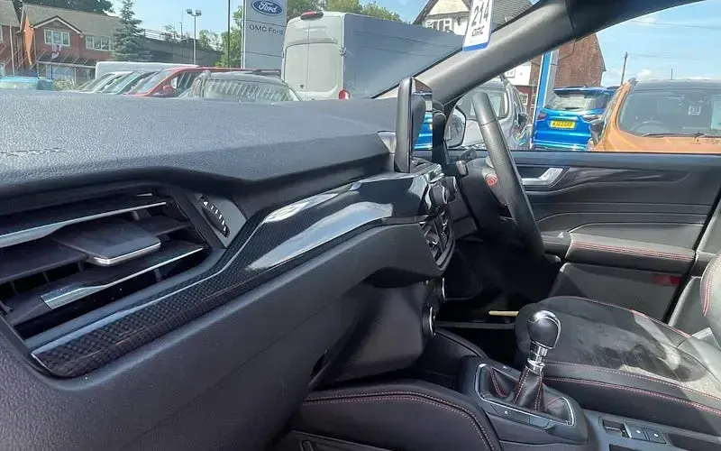 Used Ford Kuga ST-Line X 150 HP (110 kW) 2023 Silver SUV