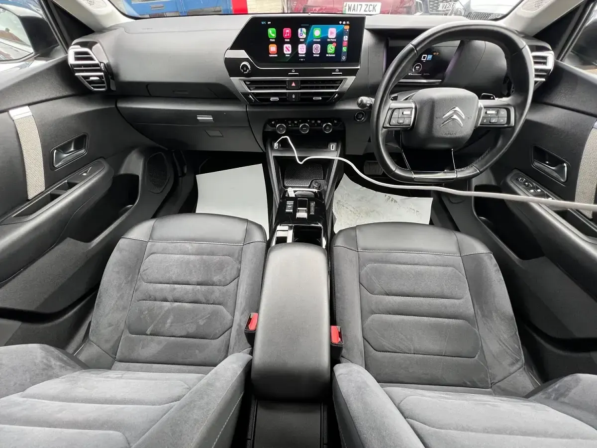 Used Citroën C4 Shine 2023 Grey SUV
