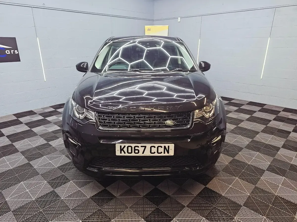 Used Land Rover Discovery Sport HSE Dynamic 240 HP (176 kW) 2018 Black SUV