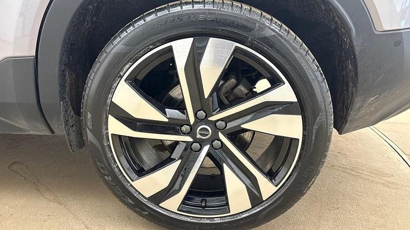Usado Volvo XC40 Ultra 194 CV (142 kW) 2025 Plateado SUV