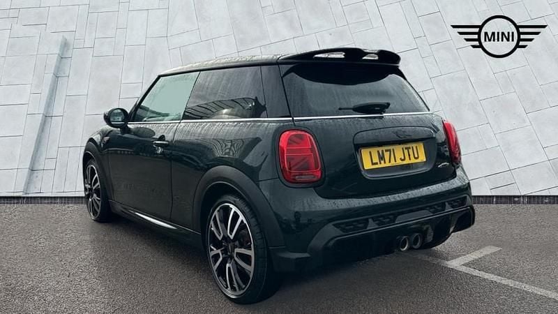 Used Mini John Cooper Works Hatch 228 HP (167 kW) 2021 Green Hatchback
