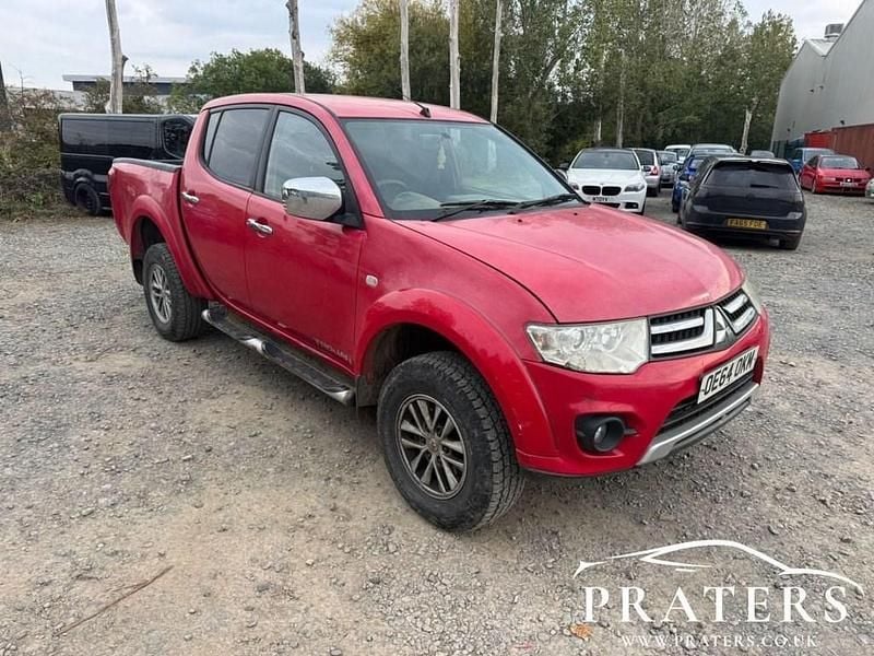 Red Used 2015 Mitsubishi L200 Pickup | £4,500 (Super price) - Image 1/4