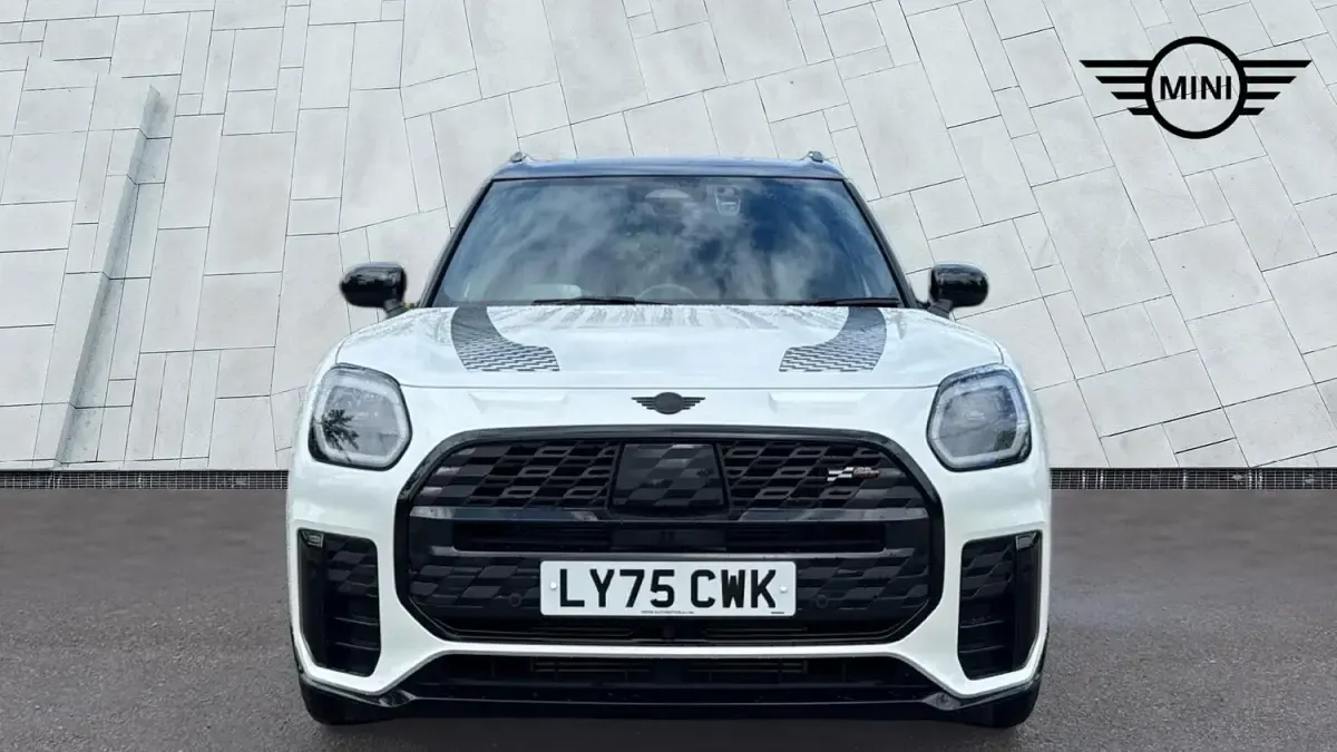 Usado Mini Countryman Sport 215 CV (158 kW) 2025 Blanco SUV