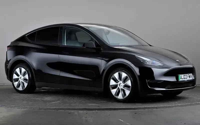 Used Tesla Model Y Long Range AWD 286 kW (389 HP) 2025 SUV