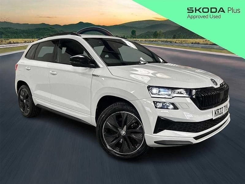 Moon white metallic Used 2022 Skoda Karoq SportLine SUV | £23,999 (Fair price) - Image 1/4