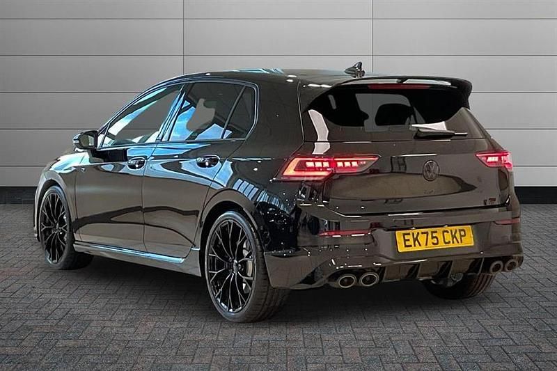 Nowe VW Golf VIII Black Edition 333 KM (244 kW) 2025 Czarny Hatchback