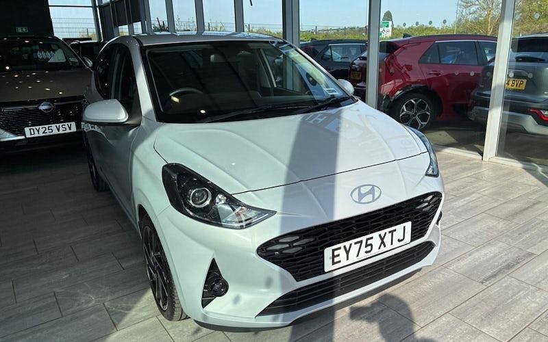 Used Hyundai i10 Premium 79 HP (58 kW) 2026 Hatchback