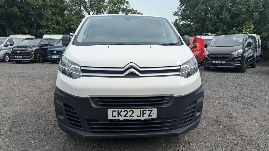Used Citroën Dispatch 145 HP (106 kW) 2022 White MPV