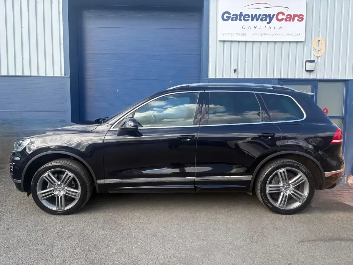 Used VW Touareg R-line 262 HP (192 kW) 2015 Black SUV