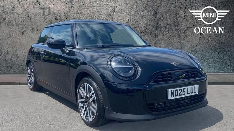 Black Used 2025 Mini Cooper Hatch Hatchback | £23,400 - Image 1/4