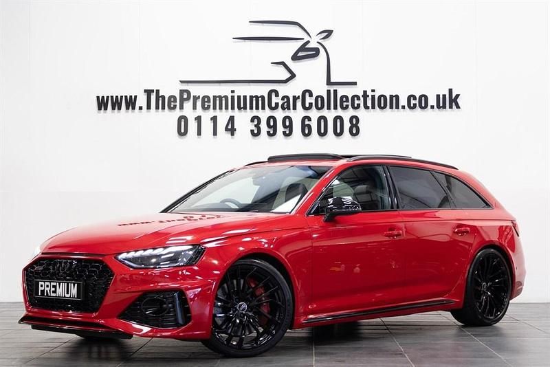 Used Audi RS4 Comfort 450 HP (330 kW) 2022 Red Estate