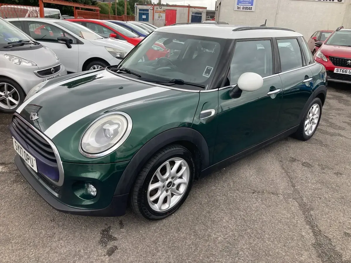 Used Mini Cooper Hatch 136 HP (100 kW) 2017 Green Hatchback