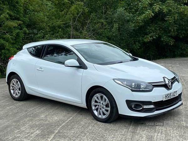 White Used 2015 Renault Mégane Coupé Dynamique Coupe | £4,950 (Fair price) - Image 1/4