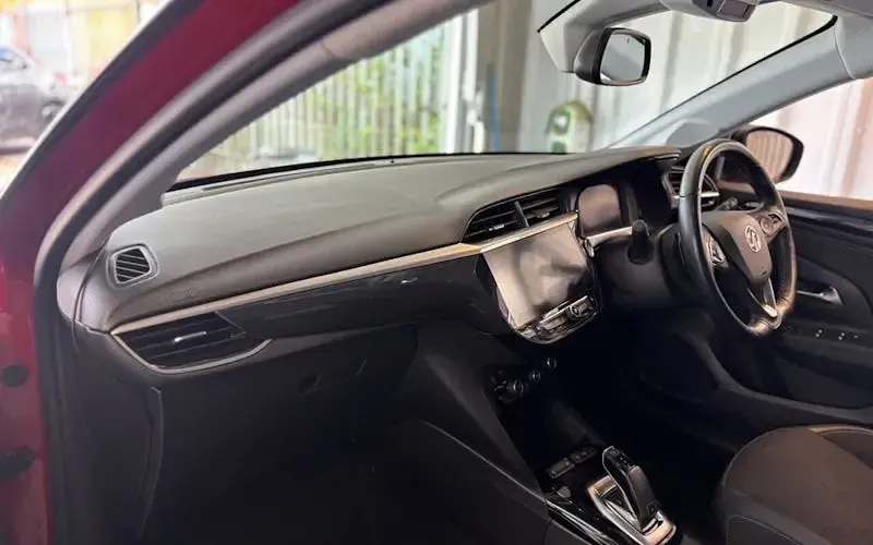 Used Vauxhall Corsa Elite 101 HP (74 kW) 2021 Red Hatchback
