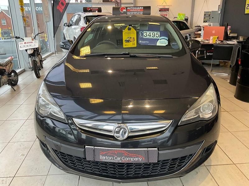 Used Vauxhall Astra GTC Sport 140 HP (102 kW) 2012 Black Hatchback