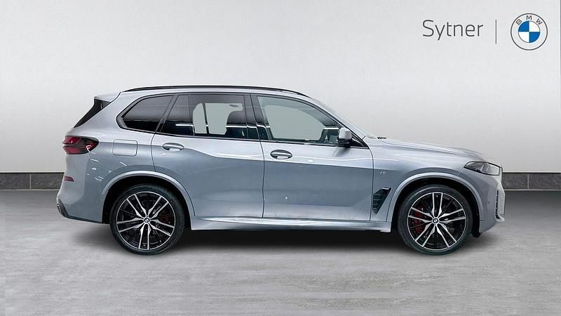 Gebraucht BMW X5 M Sport 482 PS (354 kW) 2025 Grau SUV