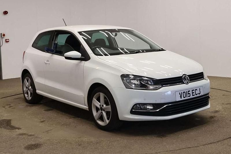 Used VW Polo SEL 90 HP (66 kW) 2015 White Hatchback