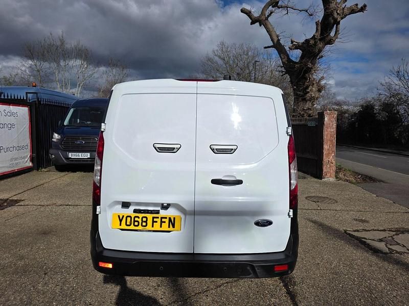 Used Ford Transit Connect 100 HP (73 kW) 2019 White MPV