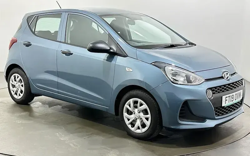 Used Hyundai i10 67 HP (49 kW) 2019 Hatchback