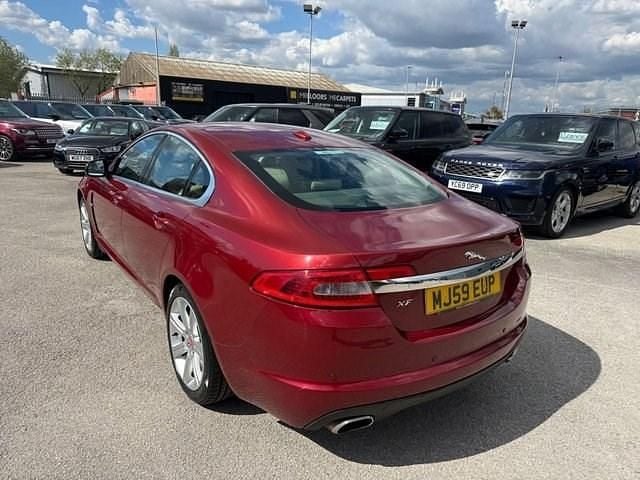 Used Jaguar XF Premium Luxury 240 HP (176 kW) 2009 Red Sedan