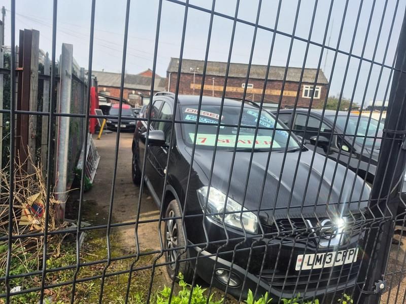 Used Nissan Qashqai +2 360º 117 HP (86 kW) 2013 Black SUV