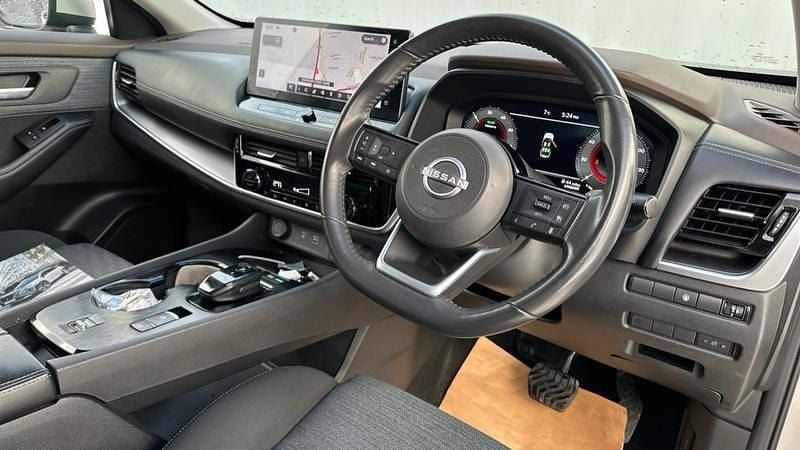 Used Nissan X-Trail N-Connecta 213 HP (156 kW) 2023 Silver SUV