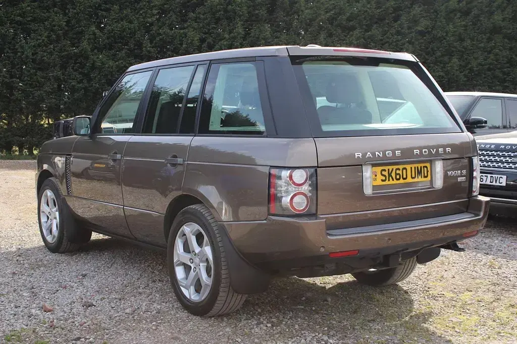 Used Land Rover Range Rover Vogue SE 271 HP (199 kW) 2010 Bronze SUV