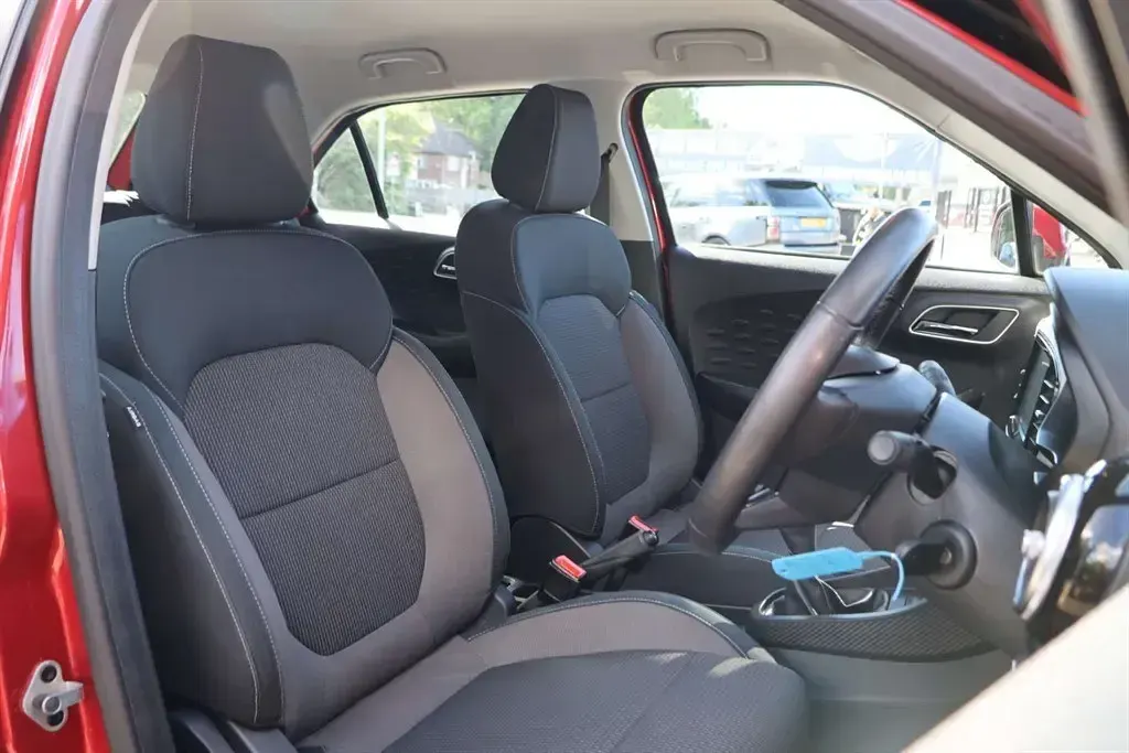 Usado MG MG3 Excite 106 HP (77 kW) 2019 Vermelho Citadino