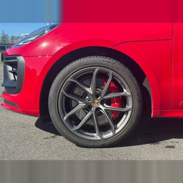 Image 4/4