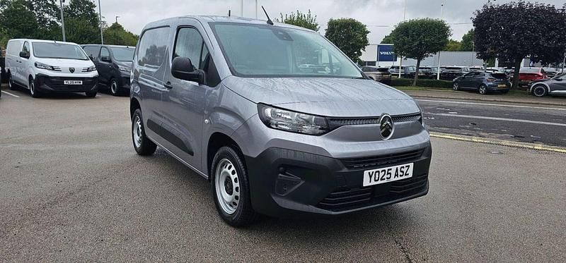 Grey New 2025 Citroën Berlingo MPV | £18,050 (Fair price) - Image 1/4