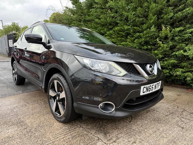 Black Used 2015 Nissan Qashqai N-TEC SUV | £6,995 (Fair price) - Image 1/4