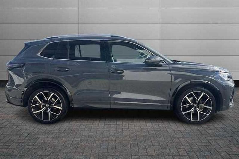 Used VW Tiguan R-line 150 HP (110 kW) 2024 Dolphin grey SUV