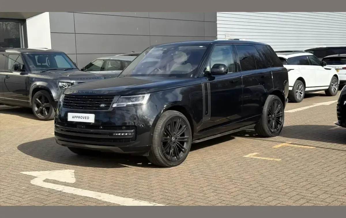 Used Land Rover Range Rover First Edition 350 HP (257 kW) 2023 Metallic  santorini black SUV