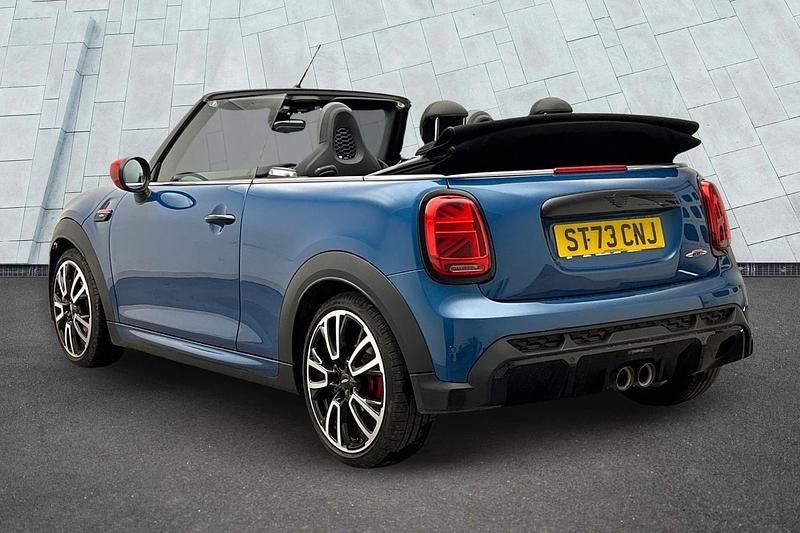 Used Mini John Cooper Works 228 HP (167 kW) 2023 Blue Hatchback
