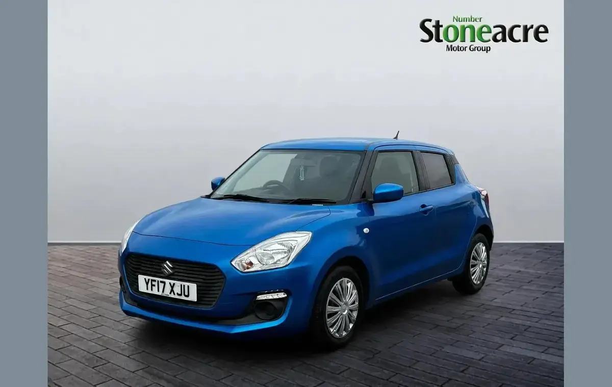 Used Suzuki Swift SZ3 90 HP (66 kW) 2017 Blue Hatchback