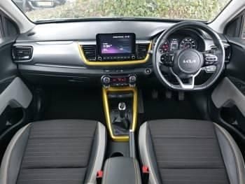 Used Kia Stonic 99 HP (72 kW) 2023 Grey SUV