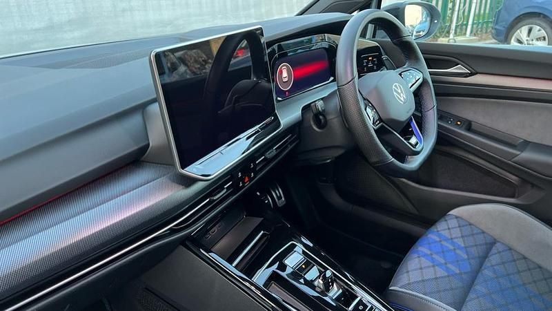 Used VW Golf VIII Black Edition 333 HP (244 kW) 2025 White Hatchback