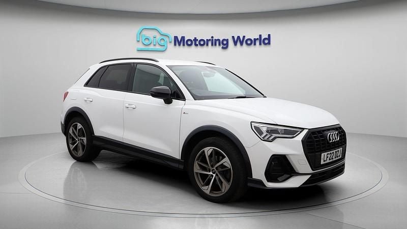Used Audi Q3 Black Edition 150 HP (110 kW) 2022 White SUV