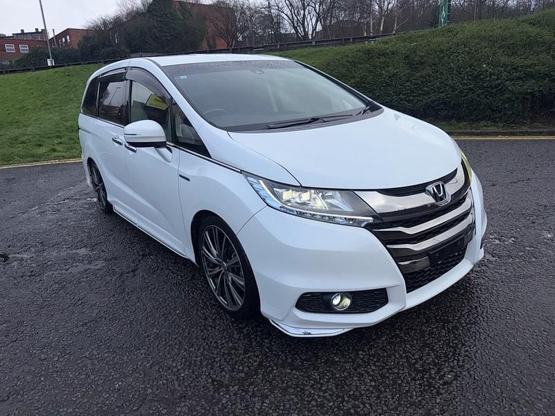 Used Honda Odyssey Hybrid 2017 White MPV