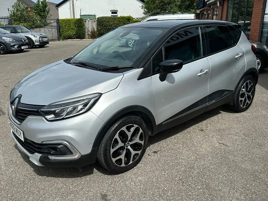 Used Renault Captur GT-Line 90 HP (66 kW) 2019 Silver/black SUV