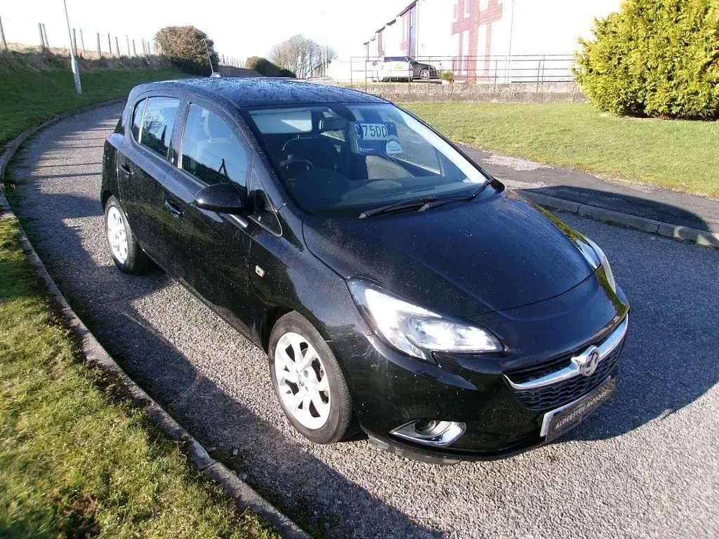 Used Vauxhall Corsa SRi 90 HP (66 kW) 2019 Black Hatchback