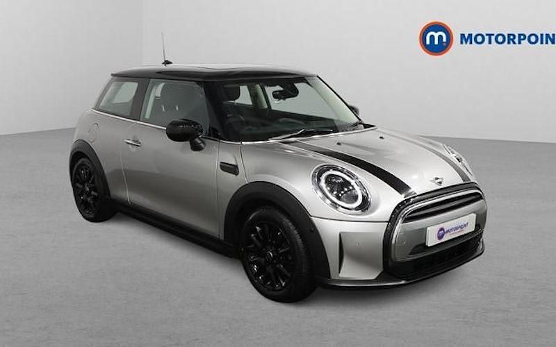 Used Mini Cooper Classic 136 HP (100 kW) 2022 Silver Hatchback