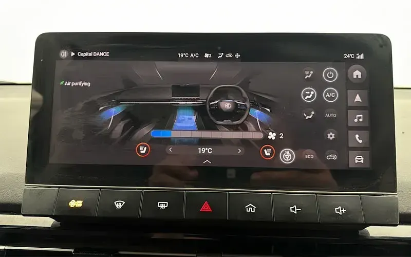 Used MG MG4 EV Trophy 150 kW (204 HP) 2023 Black Hatchback