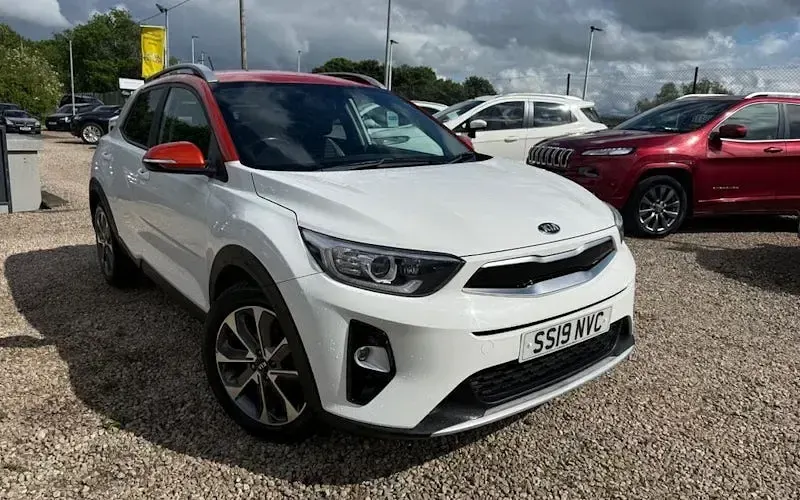 Used Kia Stonic 120 HP (88 kW) 2019 White SUV