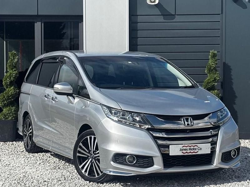 Silver Used 2014 Honda Odyssey MPV | £12,995 - Image 1/4