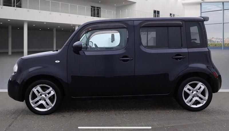 Used Nissan Cube 110 HP (80 kW) 2010 Black Hatchback