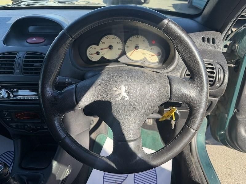 Used Peugeot 206 Roland Garros 2000 Green Hatchback