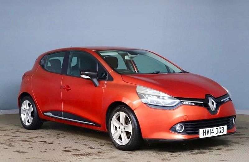 Red Used 2014 Renault Clio IV Dynamique Hatchback | £4,495 (Fair price) - Image 1/1