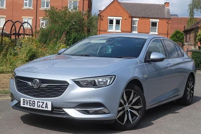 Used 2018 Vauxhall Insignia Sport | £7,990 (Good price) - Image 1/1